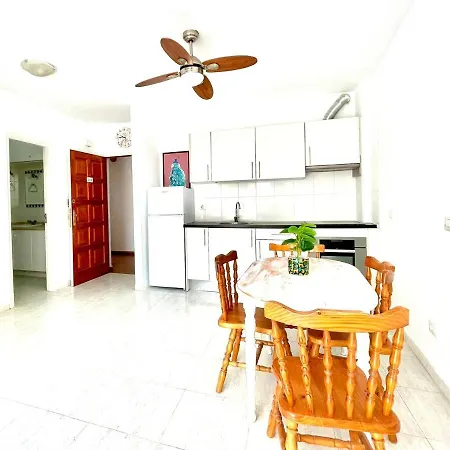 Bonito Apartamento De Un En Apartamento Playa Paraíso
